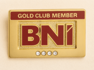 Pin Gold Club Member com 4 Pedras.