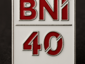 PIN 40 ANOS-BNI - COM ÍMÃ MAGNÉTICO